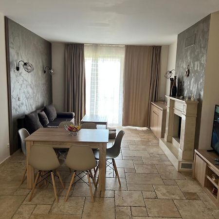 Luxury Family Apartment Kaliakria Topola Bagian luar foto