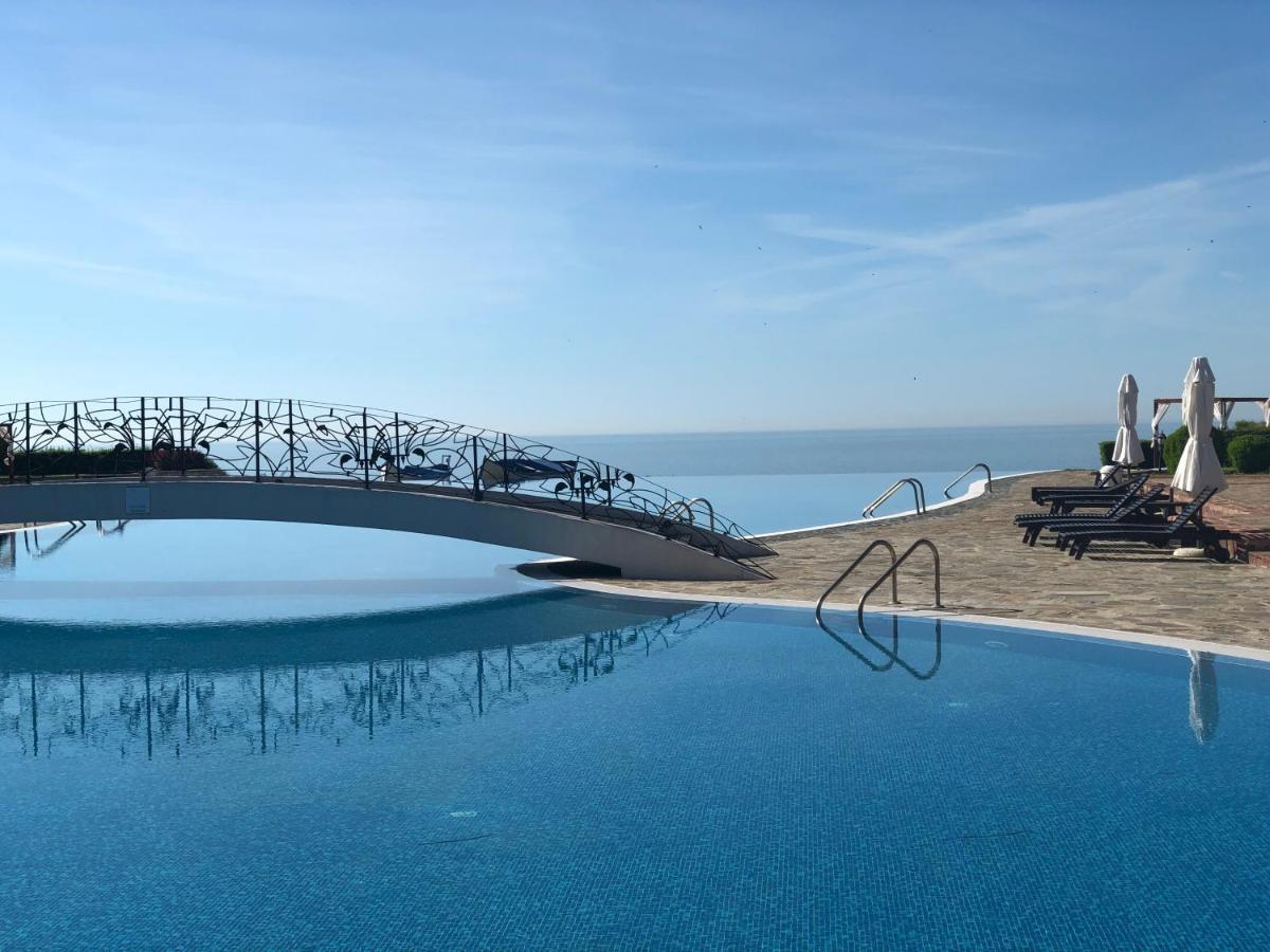 Luxury Family Apartment Kaliakria Topola Bagian luar foto