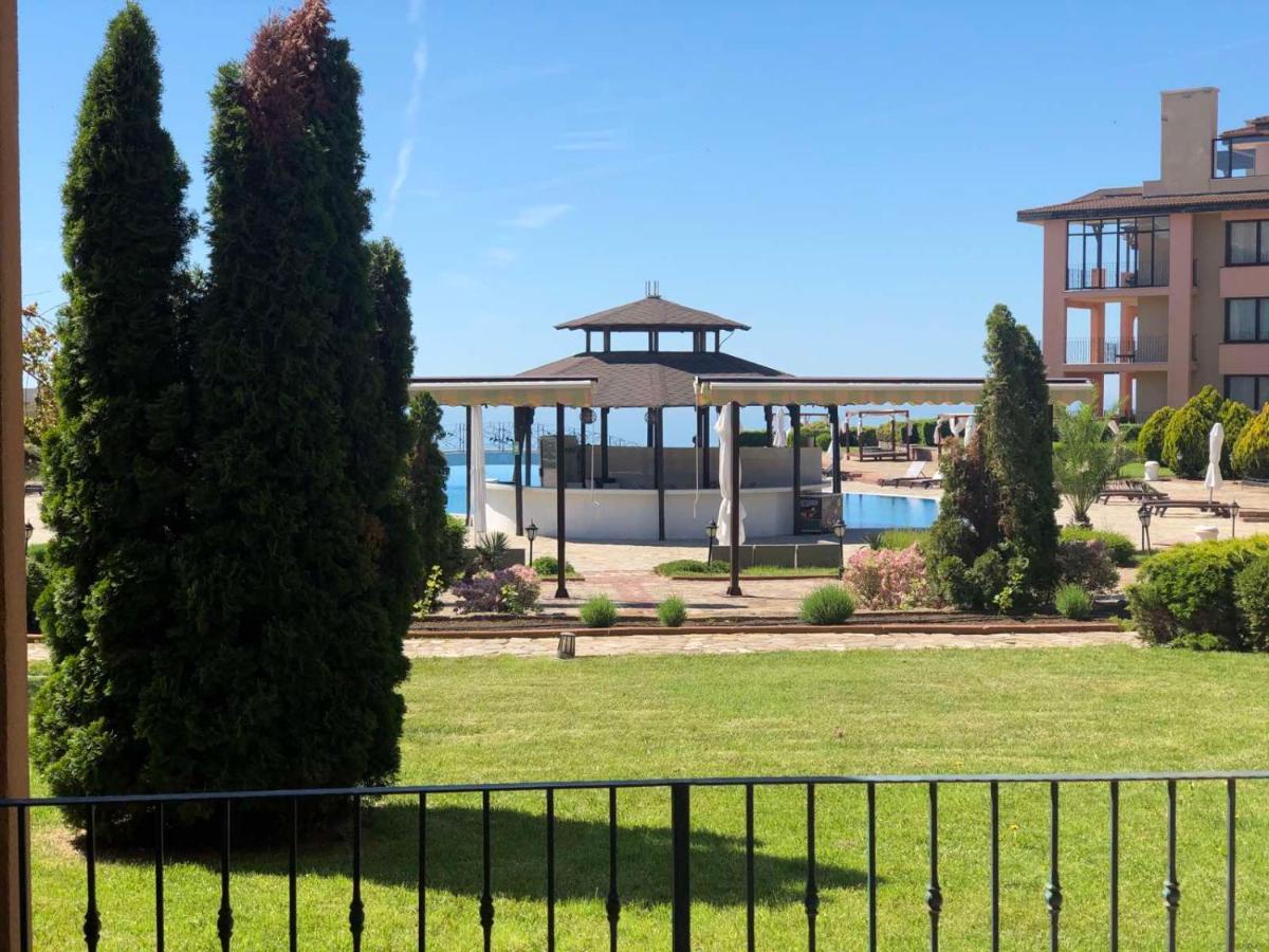 Luxury Family Apartment Kaliakria Topola Bagian luar foto
