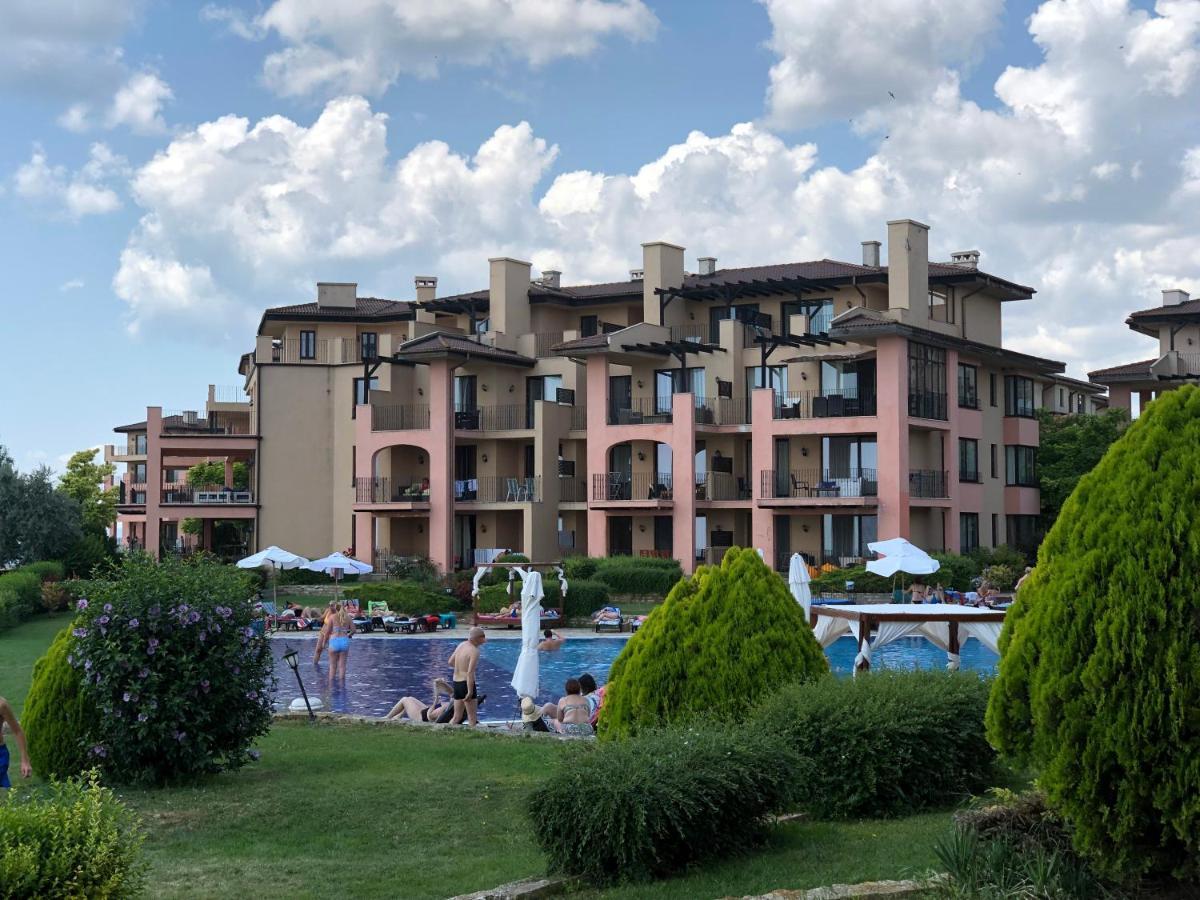 Luxury Family Apartment Kaliakria Topola Bagian luar foto