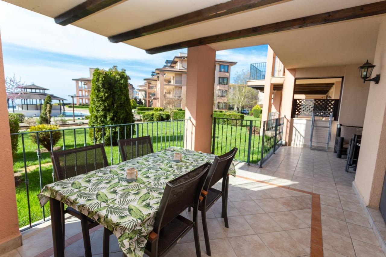 Luxury Family Apartment Kaliakria Topola Bagian luar foto